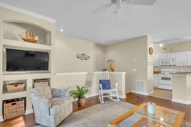 4 Indigo Run Dr Apt 1911, Hilton Head Island, SC 29926