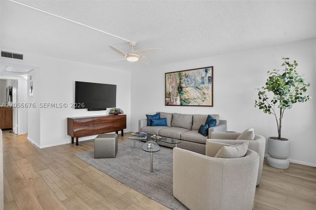 3052 Guildford C 3052, Boca Raton, FL 33434