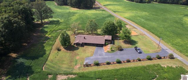 7146 Kirksey Road, Benton, KY 42025