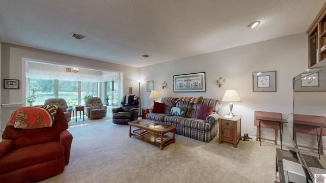 7146 Kirksey Road, Benton, KY 42025