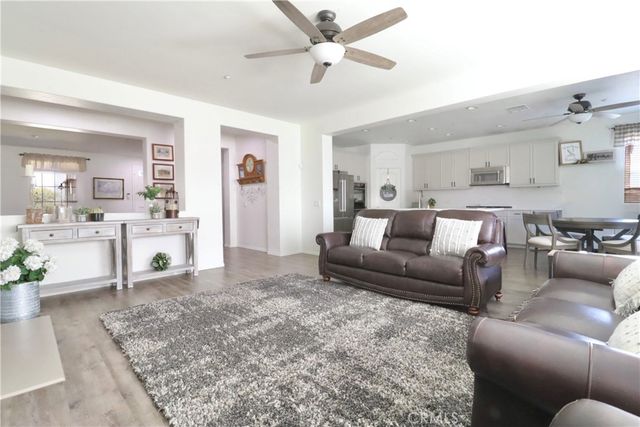 4964 Thornberry, Fontana, CA 92336