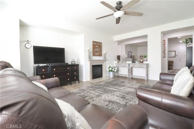 4964 Thornberry, Fontana, CA 92336