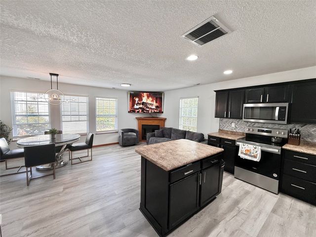 3035 SW Arlan Lane, Ankeny, IA 50023