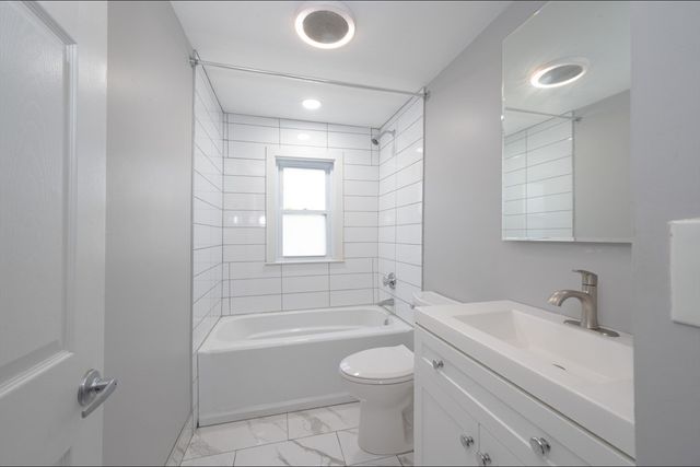 28 Edgewood Circle, Quincy, MA 02169