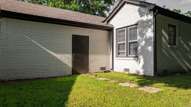 2010 Hairston Street, Conway, AR 72034