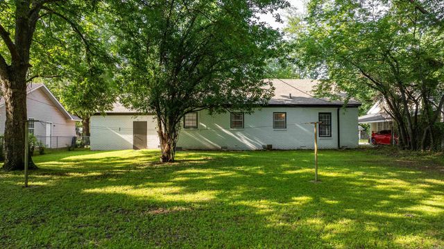2010 Hairston Street, Conway, AR 72034