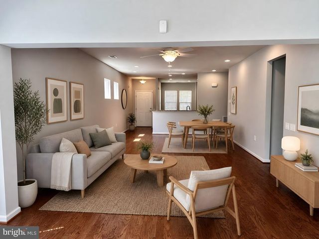 212 DENISON ST, Fredericksburg, VA 22406