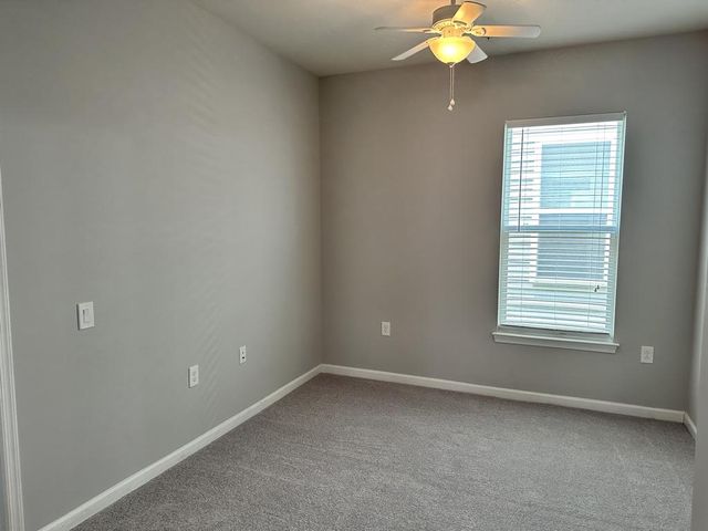 212 DENISON ST, Fredericksburg, VA 22406