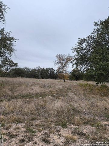 16611 N Interstate 35, Moore, TX 78057
