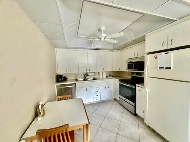 3018 Ainslie B, Boca Raton, FL 33434