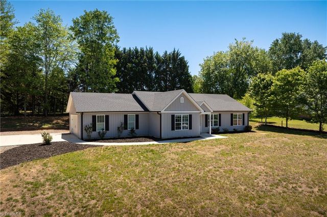 122 Fosstorall Road, King, NC 27021