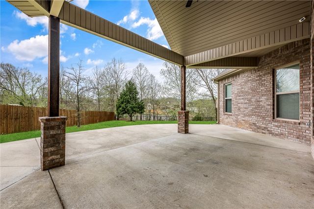 701 NE Green Creek Road, Bentonville, AR 72712