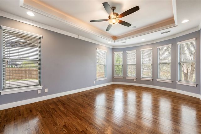 701 NE Green Creek Road, Bentonville, AR 72712