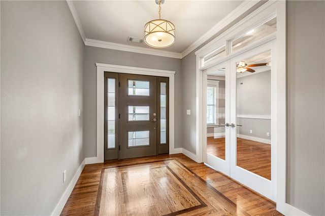 701 NE Green Creek Road, Bentonville, AR 72712