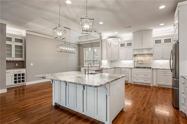 701 NE Green Creek Road, Bentonville, AR 72712
