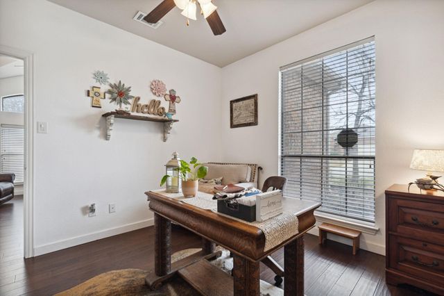 525 Braewick Drive, Fort Worth, TX 76131