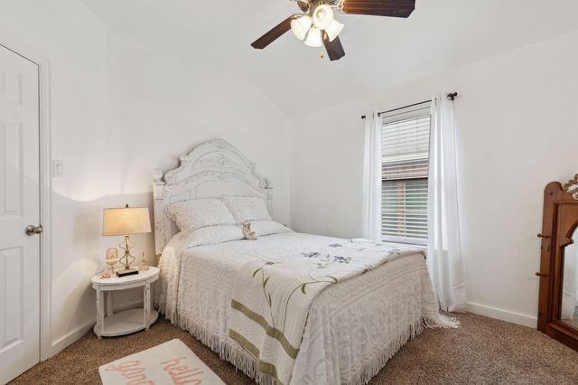 525 Braewick Drive, Fort Worth, TX 76131