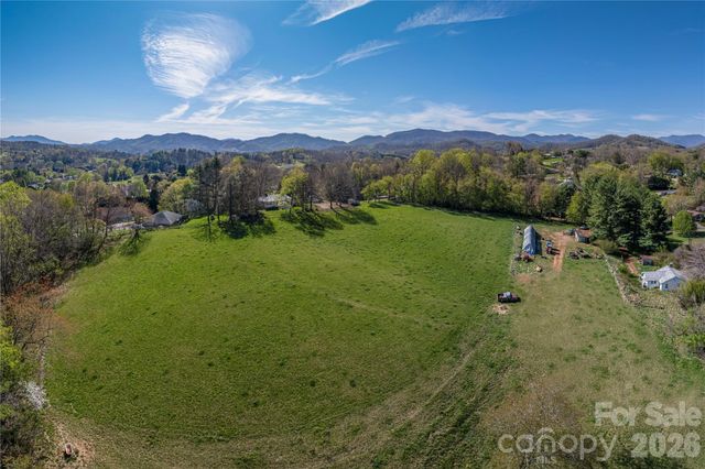 284 Woodland Church Road, Clyde, NC 28721