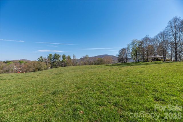 284 Woodland Church Road, Clyde, NC 28721