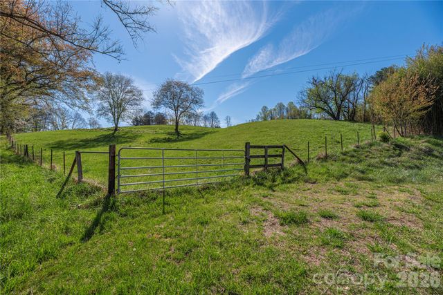 284 Woodland Church Road, Clyde, NC 28721