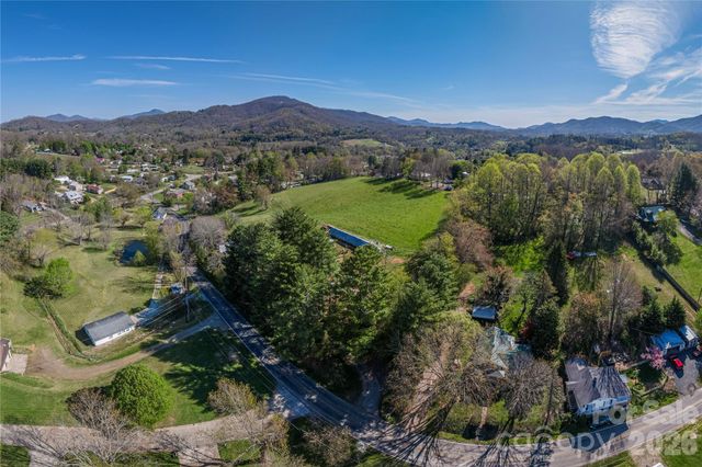 284 Woodland Church Road, Clyde, NC 28721