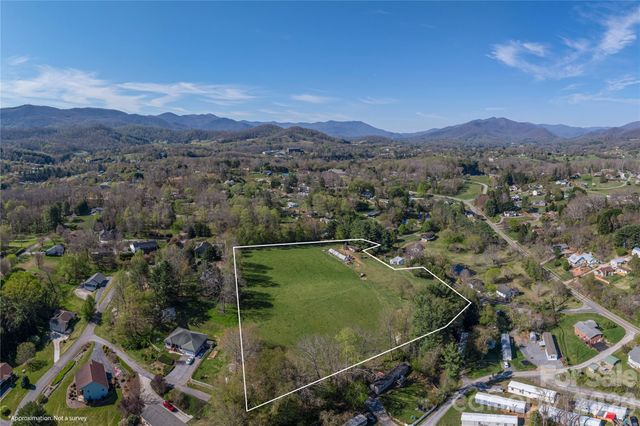 284 Woodland Church Road, Clyde, NC 28721