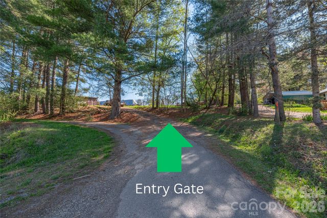 284 Woodland Church Road, Clyde, NC 28721