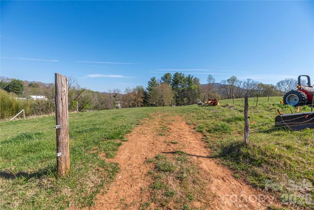 284 Woodland Church Road, Clyde, NC 28721