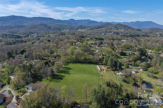 284 Woodland Church Road, Clyde, NC 28721