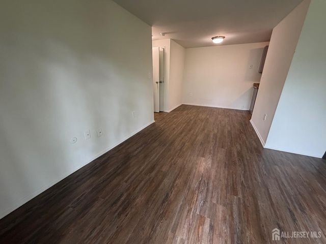 2005 Quail Ridge Drive 722, Plainsboro, NJ 08563