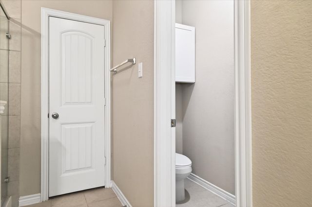 313 Countryside Drive, Aubrey, TX 76227