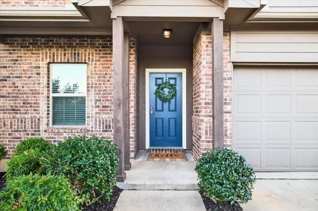 313 Countryside Drive, Aubrey, TX 76227