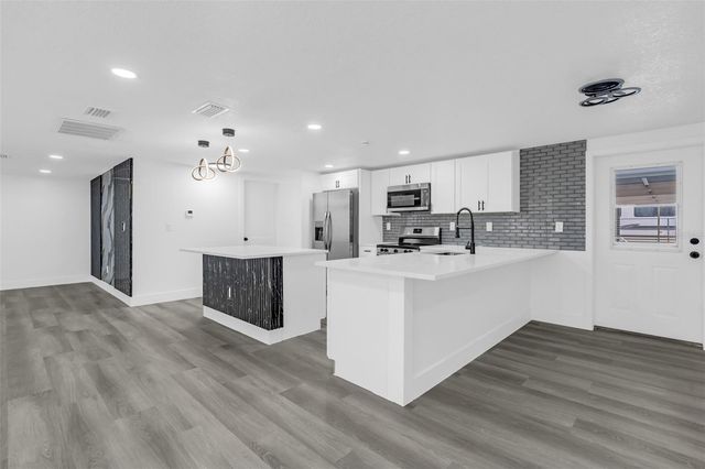 3325 DARLINGTON ROAD, Holiday, FL 34691