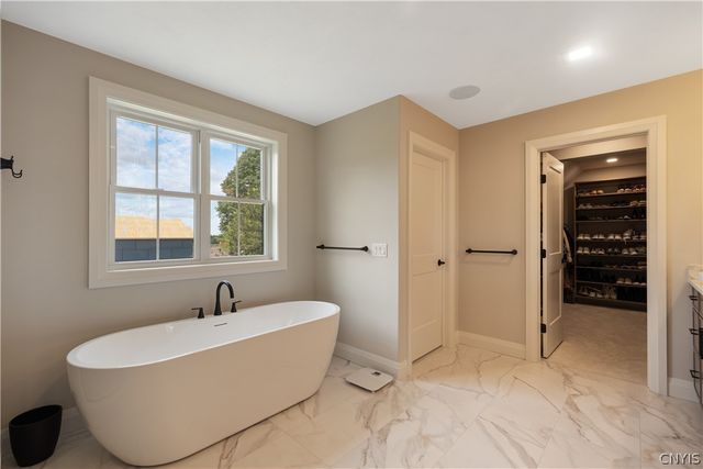 7501 Harrington Terrace, Manlius, NY 13104