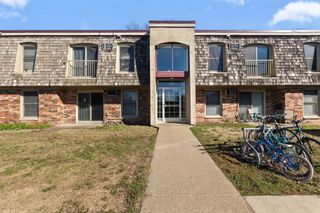 901 11th Avenue S 5, Hopkins, MN 55343
