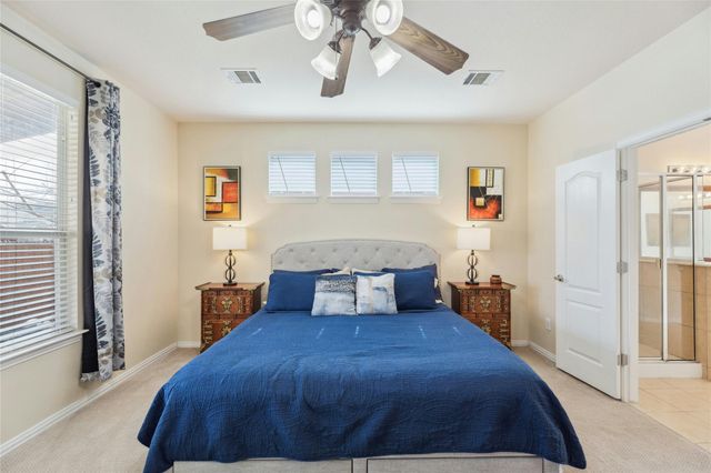 1004 Wallin Farms CV, Hutto, TX 78634