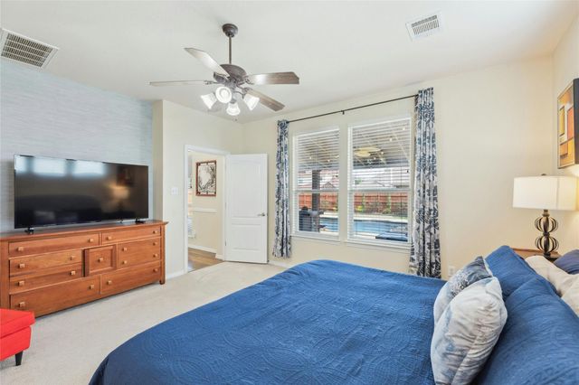 1004 Wallin Farms CV, Hutto, TX 78634