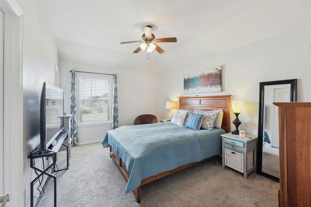 1004 Wallin Farms CV, Hutto, TX 78634