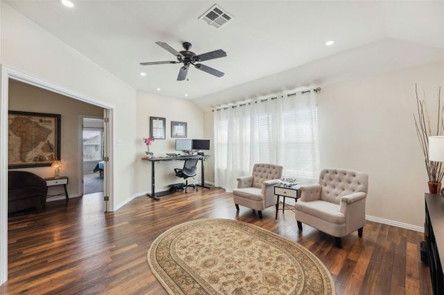 1004 Wallin Farms CV, Hutto, TX 78634