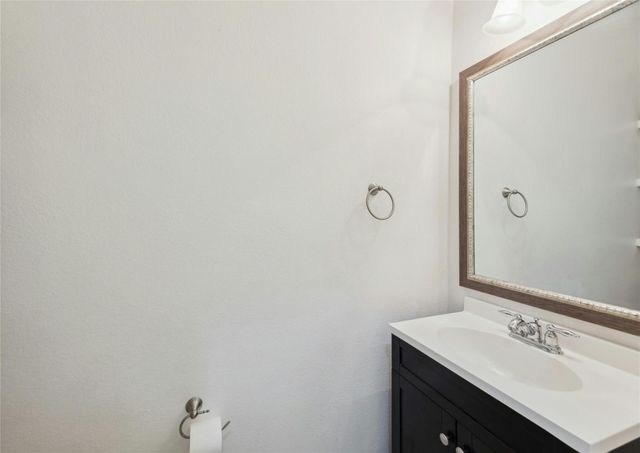 1004 Wallin Farms CV, Hutto, TX 78634