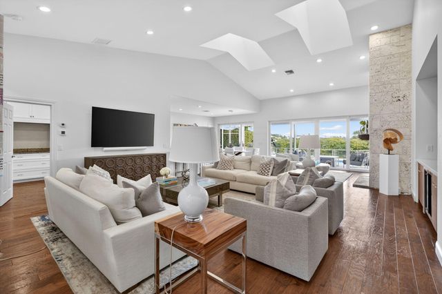 167 Regatta Drive, Jupiter, FL 33477