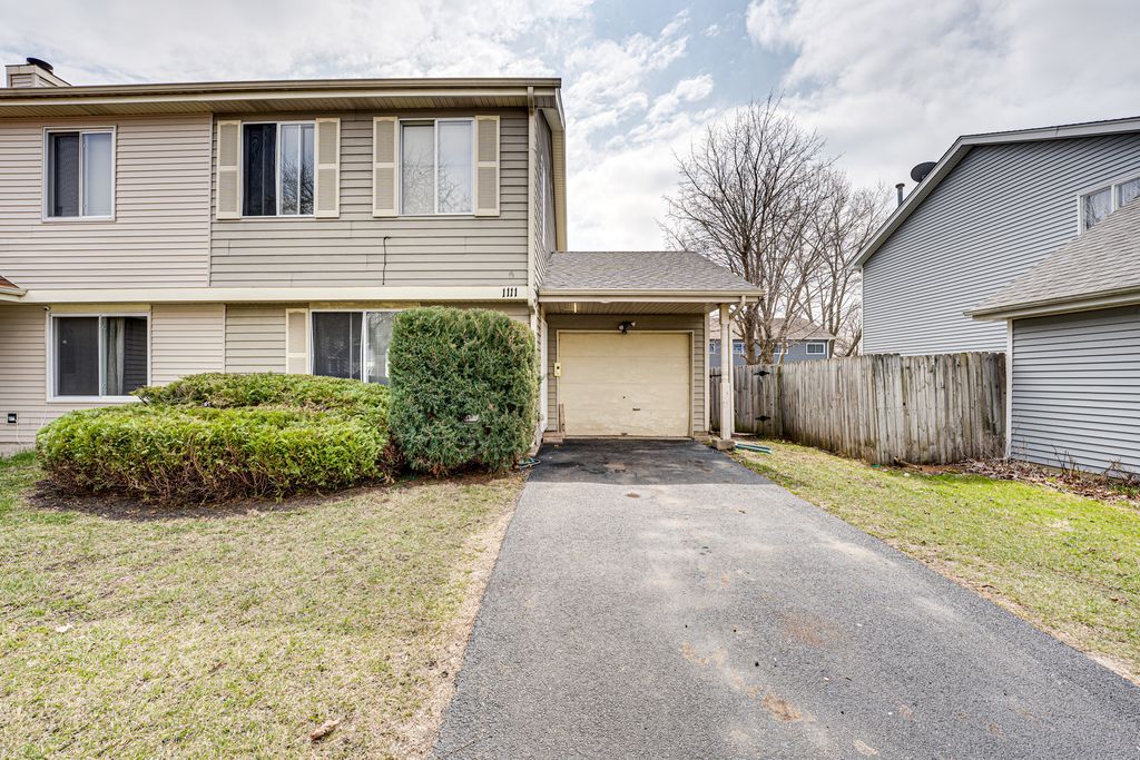 1111 Brunswick Lane, Aurora, IL 60504