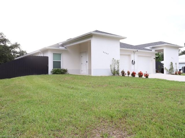 6069 Laurelwood DR, Fort Myers, FL 33905