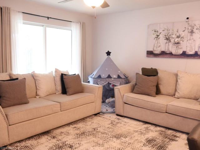 6069 Laurelwood DR, Fort Myers, FL 33905