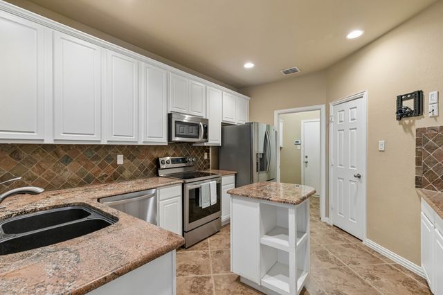 4145 Cobblestone Drive, Carrollton, TX 75007