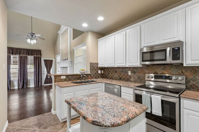 4145 Cobblestone Drive, Carrollton, TX 75007