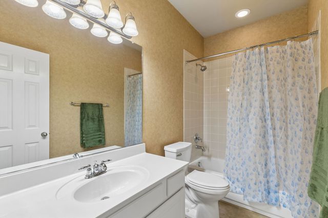 4145 Cobblestone Drive, Carrollton, TX 75007