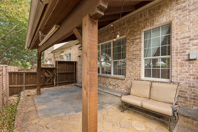 4145 Cobblestone Drive, Carrollton, TX 75007