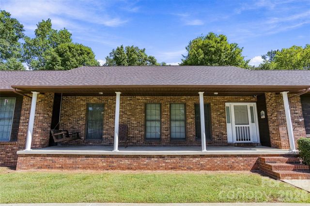 183 Mckinney Road W, Marion, NC 28752