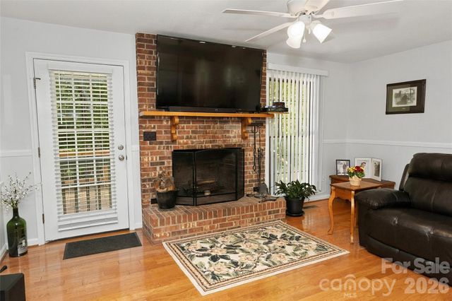 183 Mckinney Road W, Marion, NC 28752
